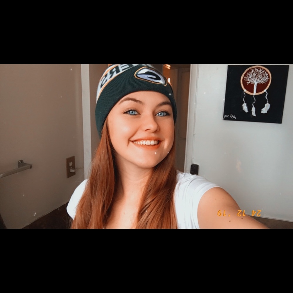 Meet your Posher, Samantha
